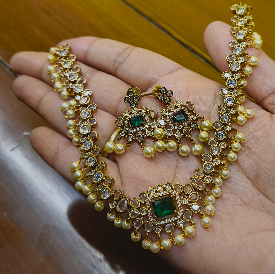Classic Kundan and pearl